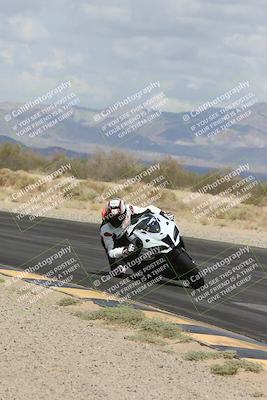 media/May-05-2025-Moto Forza (Mon) [[3c1838c5e5]]/2-B Group/Session 2 (Turn 7 Inside)/